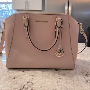 MICHAEL KORS large cross body purse